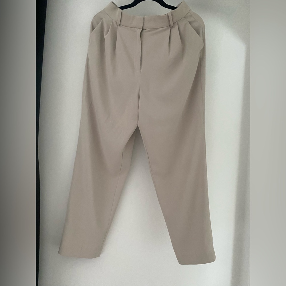 H&M Classic Tan Dress Pants size 8 women